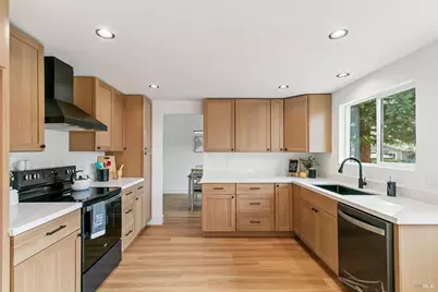 106 Kerry Court, Vacaville, CA 95687 - Photo 7