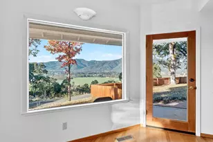 351 View Dr, Ukiah, CA 95482 - Photo 3