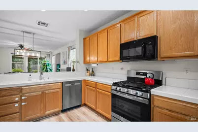 750 Harbor Park Drive, Suisun City, CA 94585 - Photo 19