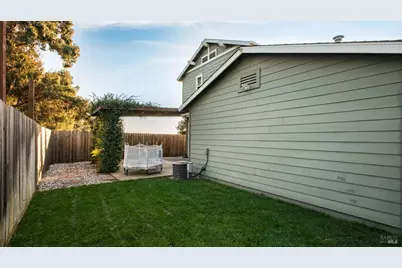 750 Harbor Park Drive, Suisun City, CA 94585 - Photo 43