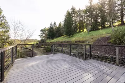 324 Burgundy Road, Healdsburg, CA 95448 - Photo 37