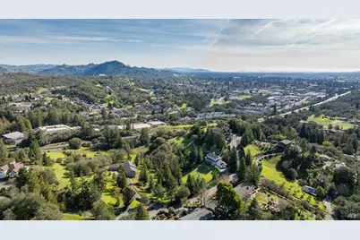 324 Burgundy Road, Healdsburg, CA 95448 - Photo 51