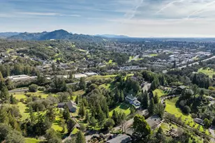 324 Burgundy Rd, Healdsburg, CA 95448 - Photo 51