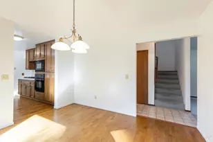 324 Burgundy Rd, Healdsburg, CA 95448 - Photo 23