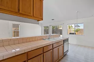 954 Iron Dr, Vacaville, CA 95687 - Photo 11