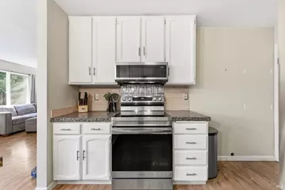 98 Francis Circle, Rohnert Park, CA 94928 - Photo 15