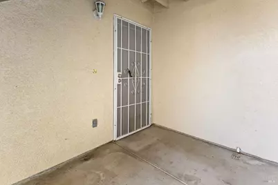 2001 Eastwood Drive #11, Vacaville, CA 95687 - Photo 5