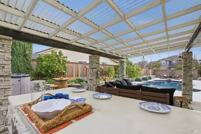 670 Hubbs Court, Benicia, CA 94510 - Photo 37