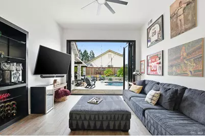 670 Hubbs Court, Benicia, CA 94510 - Photo 9