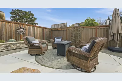 670 Hubbs Court, Benicia, CA 94510 - Photo 33