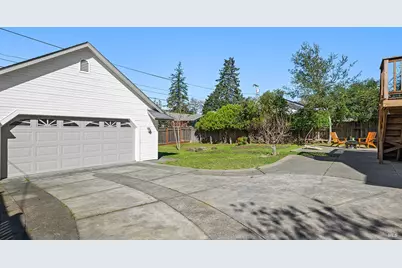 735 Johnson Street, Healdsburg, CA 95448 - Photo 45