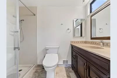 7153 Oak Leaf Drive, Santa Rosa, CA 95409 - Photo 17