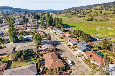 7153 Oak Leaf Drive, Santa Rosa, CA 95409 - Photo 5