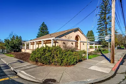 1105 University Street, Healdsburg, CA 95448 - Photo 25