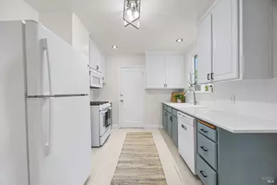 59 La Cruz Avenue, Benicia, CA 94510 - Photo 3