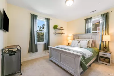 2668 Franz Kafka Avenue, Santa Rosa, CA 95404 - Photo 19