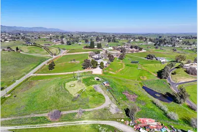 7668 English Hills Road, Vacaville, CA 95688 - Photo 25