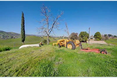 7668 English Hills Road, Vacaville, CA 95688 - Photo 65