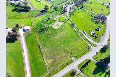 7668 English Hills Road, Vacaville, CA 95688 - Photo 19