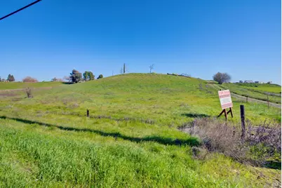 7668 English Hills Road, Vacaville, CA 95688 - Photo 45