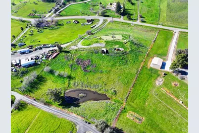 7668 English Hills Road, Vacaville, CA 95688 - Photo 7