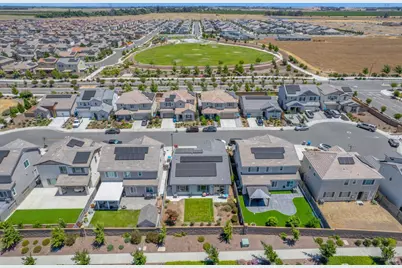 2018 Spirea Court, Vacaville, CA 95687 - Photo 33