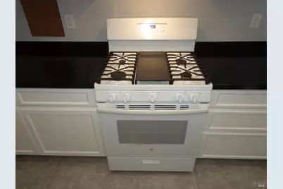 102 Royal Oak Court, Fairfield, CA 94533 - Photo 5