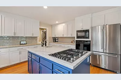 5680 Eagle Rock Court, Santa Rosa, CA 95409 - Photo 13