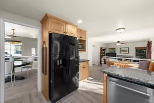 3327 Colonial Ct, Fairfield, CA 94534 - Photo 19