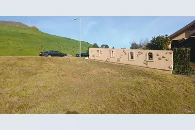 445 Lakehurst Court, Fairfield, CA 94533 - Photo 7