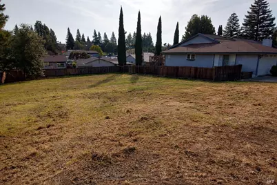 445 Lakehurst Court, Fairfield, CA 94533 - Photo 5