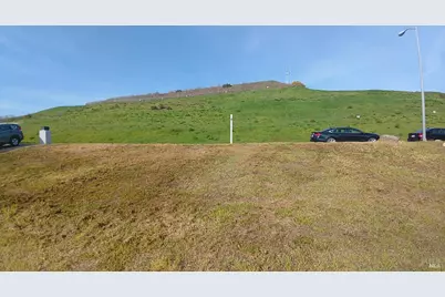 445 Lakehurst Court, Fairfield, CA 94533 - Photo 31