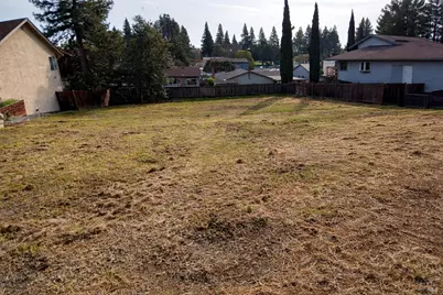 445 Lakehurst Court, Fairfield, CA 94533 - Photo 9