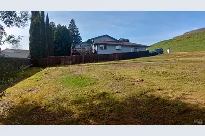 445 Lakehurst Court, Fairfield, CA 94533 - Photo 25