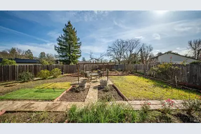 5036 Algiers Avenue, Santa Rosa, CA 95409 - Photo 31