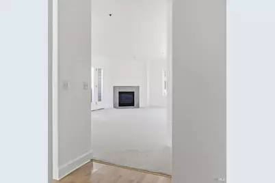 852 Diablo Avenue #304, Novato, CA 94947 - Photo 5