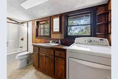 10701 Orr Springs Road, Ukiah, CA 95482 - Photo 25