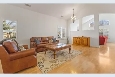 562 Citadel Court, Fairfield, CA 94534 - Photo 13