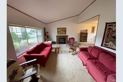 6191 San Carlos Court, Rohnert Park, CA 94928 - Photo 9