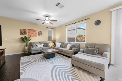 7079 Westminster Court, Vacaville, CA 95687 - Photo 9