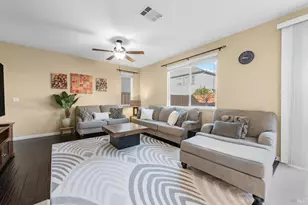 7079 Westminster Ct, Vacaville, CA 95687 - Photo 9