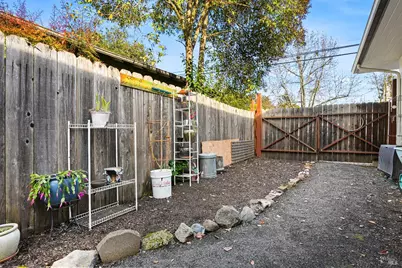 2003 Humboldt Street, Santa Rosa, CA 95404 - Photo 41