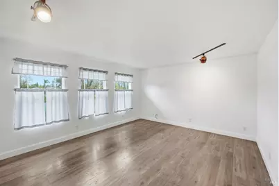 203 Cockrobin Avenue, Windsor, CA 95492 - Photo 9