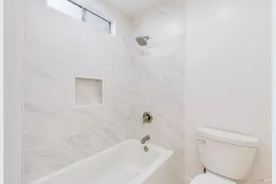 125 Saratoga Court, Petaluma, CA 94954 - Photo 17