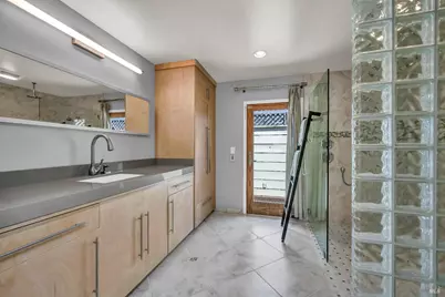 186 S Seymour Street, Napa, CA 94559 - Photo 23