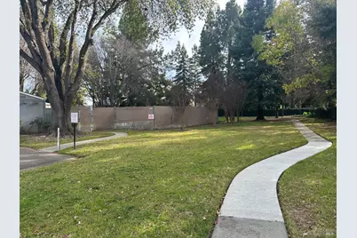 142 Del Rio Circle #2, Vacaville, CA 95687 - Photo 21