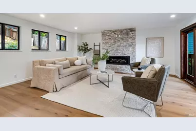 1365 W L Street, Benicia, CA 94510 - Photo 13