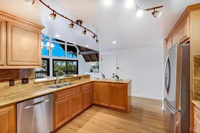 1365 W L Street, Benicia, CA 94510 - Photo 11