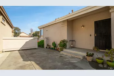 1405 Tillman Street, Suisun City, CA 94585 - Photo 21