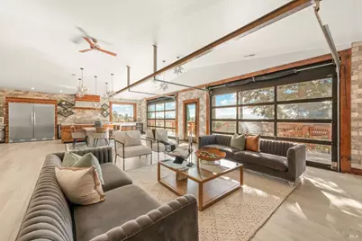 2135 E 2nd Street, Benicia, CA 94510 - Photo 15